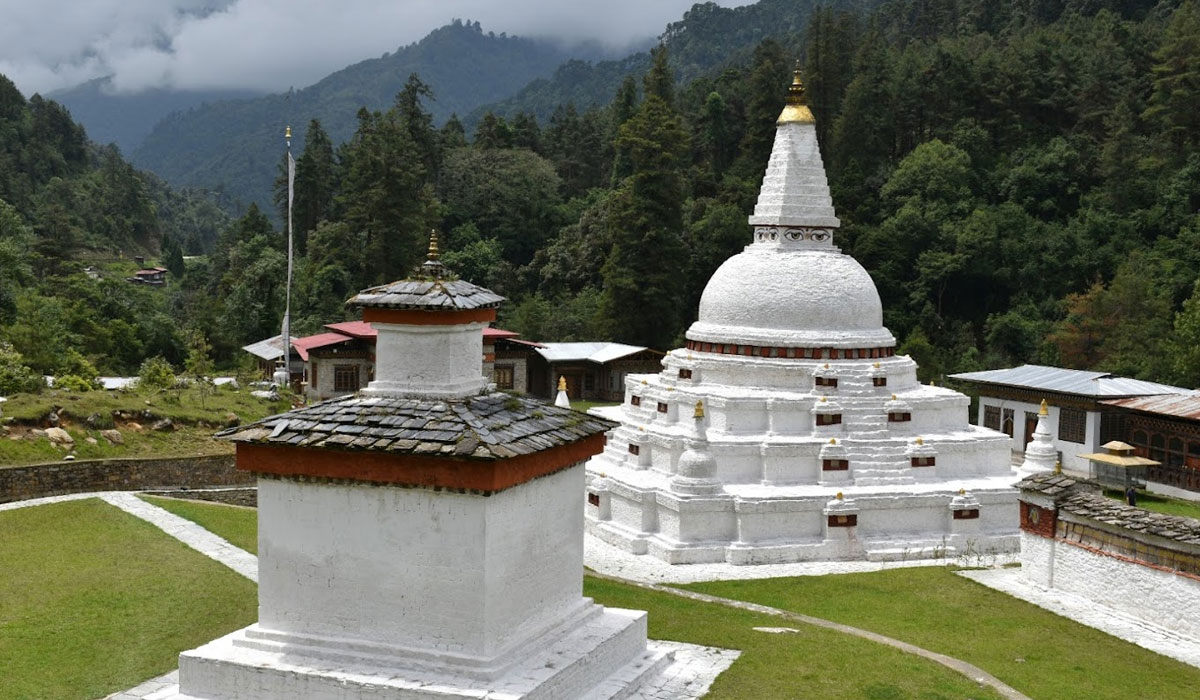 Chendebji Chorten